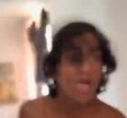 Homem é preso em Caracas após vídeo mostrar agressão com faca contra mulher dentro de casa