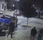 Policial se suicida com tiro na cabeça em via pública na Argentina e cena é filmada por câmeras de segurança